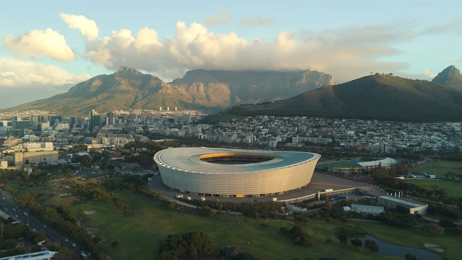 The stadium, the city and Table Mountain from above the course